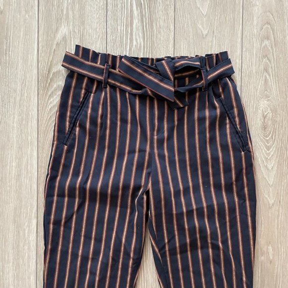 Zara | High Waisted Pinstripe Paper Bag Pants - Size S - Picture 2 of 12